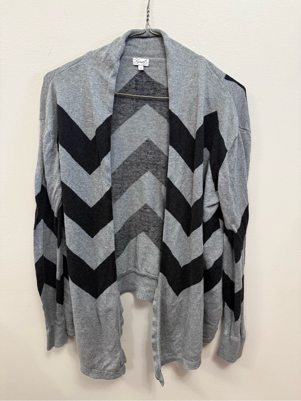 Kismet Gray and Black Chevron Open-Front Cardigan Large